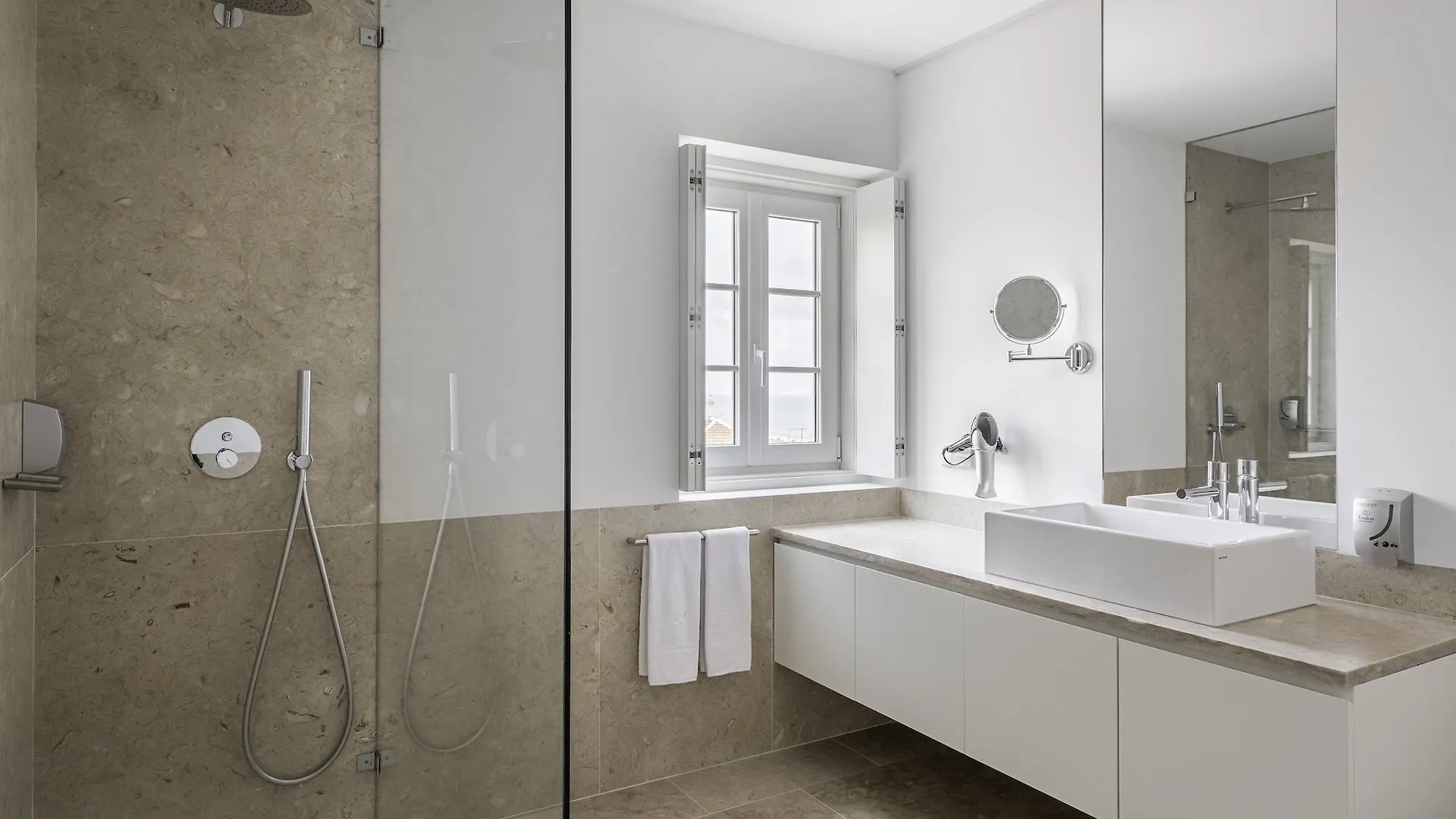 Tandem Palacio Alfama Suites Lisbon 0*,